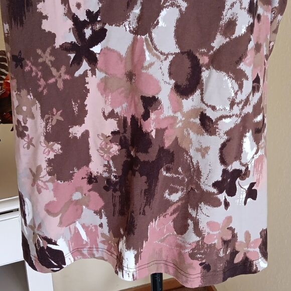 D&CO. Active Zip Up Vest - Picture 7 of 11